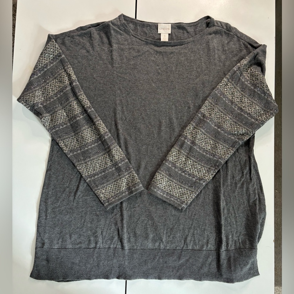 Women’s‎ Chico’s 100% cotton light sweater. Size 3. Preowned. Accent sleeves.